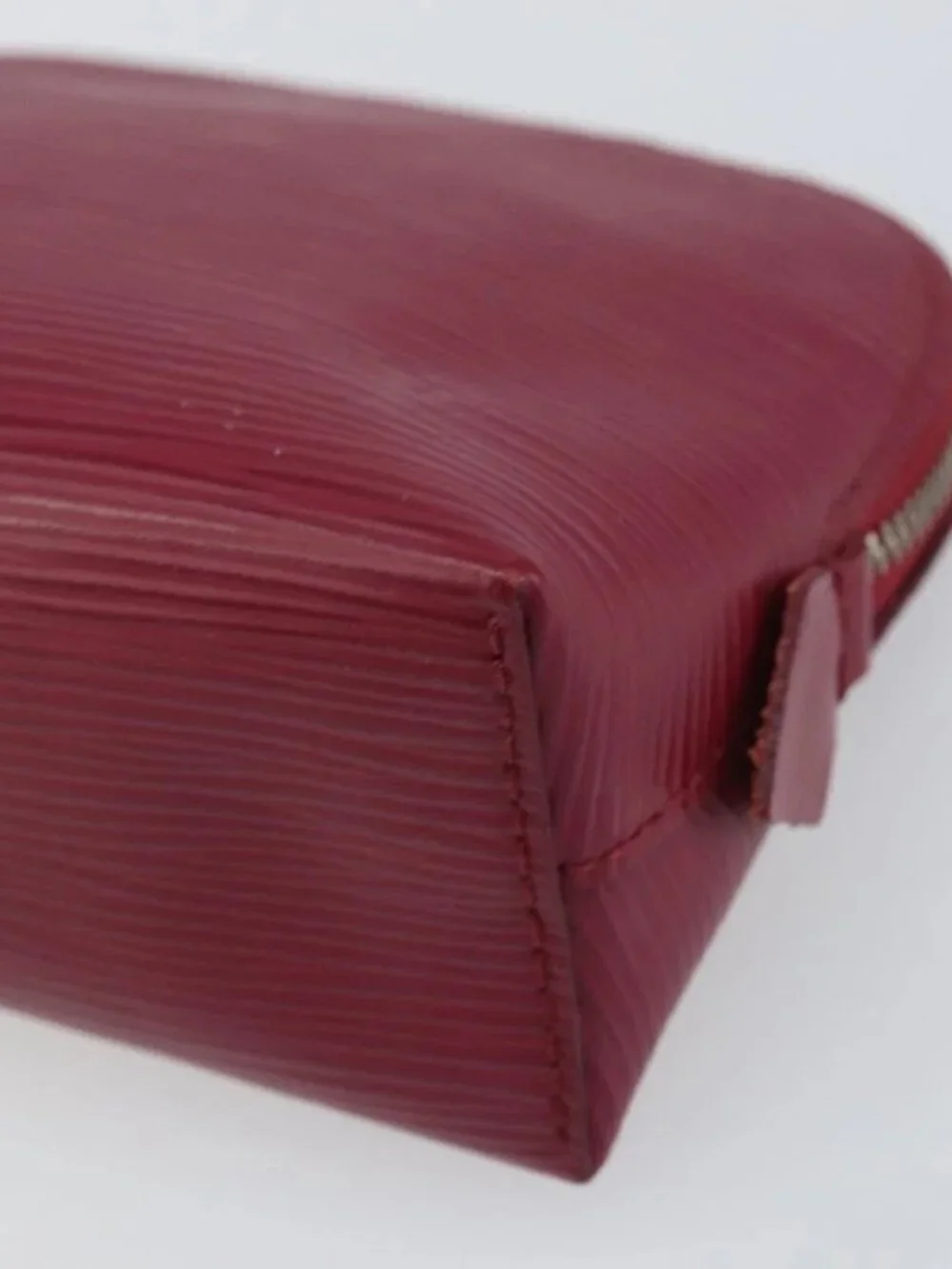 LOUIS VUITTON Epi Pochette Cosmetic PM Cosmetic Pouch Fuchsia - Picture 9 of 15